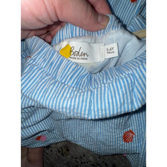 Boden Girls Size 5-6 Striped Romper w/ Embroidery Excellent Pre-Owned Condition - Picture 3 of 4